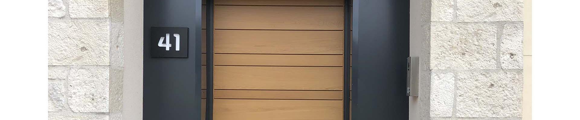 Porte d'entrée mixte bois aluminium